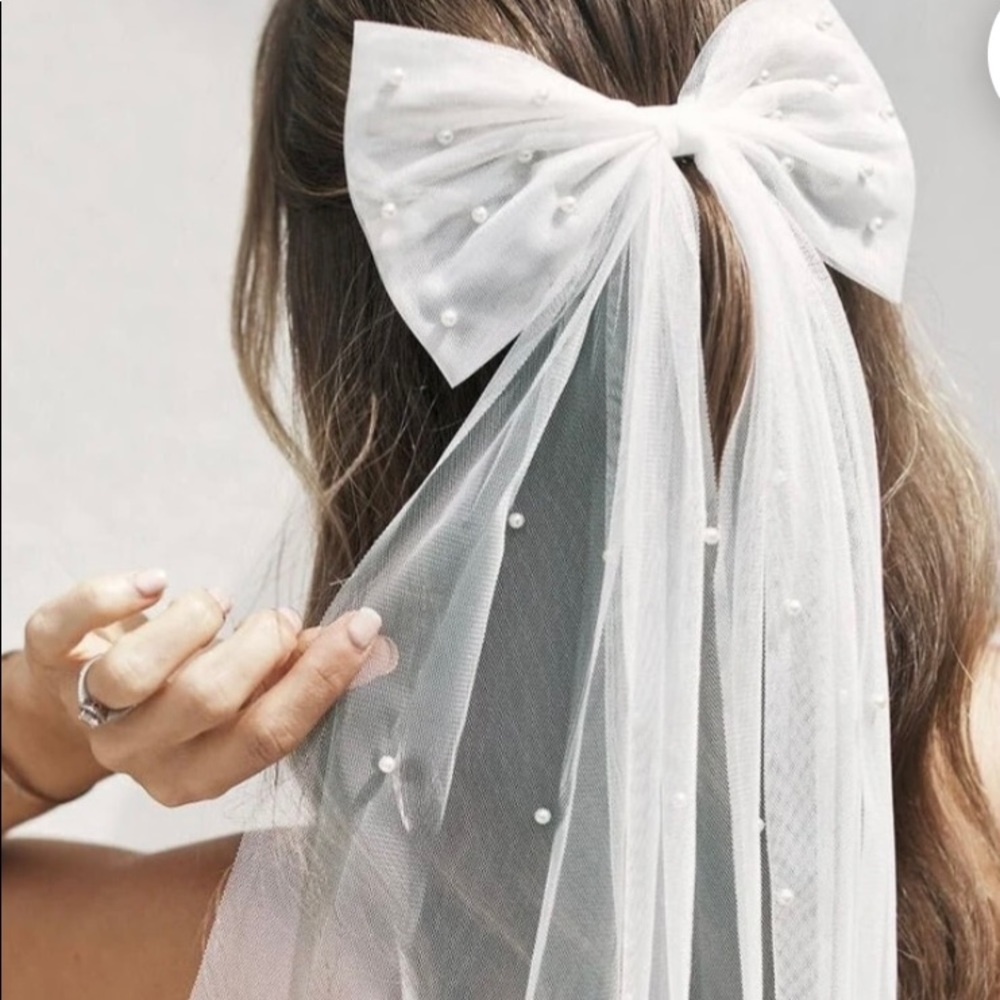 Tulle Pearl Bride Hair Bow, Veil Alternative